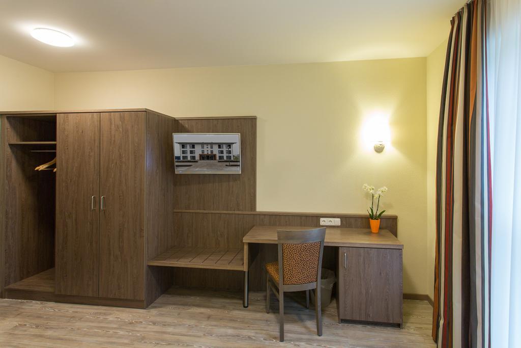 Cityapart Hotel Dingolfing Room photo